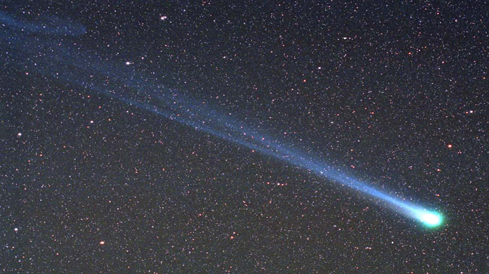 Ini Dia Perbedaan dan Persamaan Antara Komet dan Planet, Beda Bentuknya