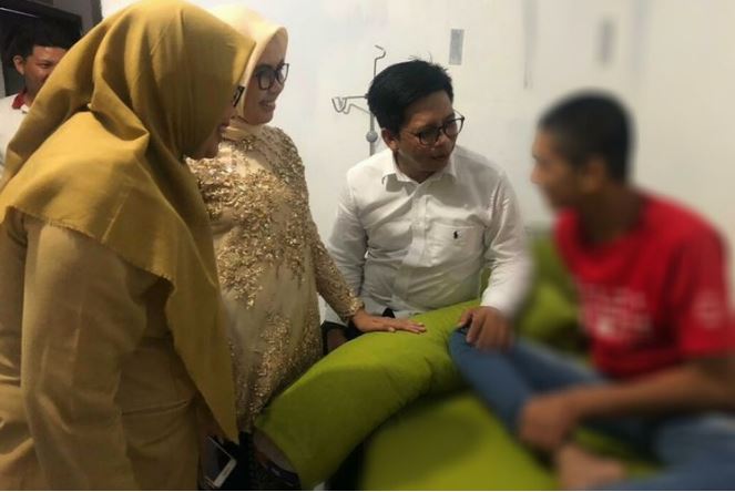 9 Tahun Disekap Orangtua Mansyur Kabur Lompat-lompat Seperti “Pocong” Dengan Kaki dan Tangan Terikat