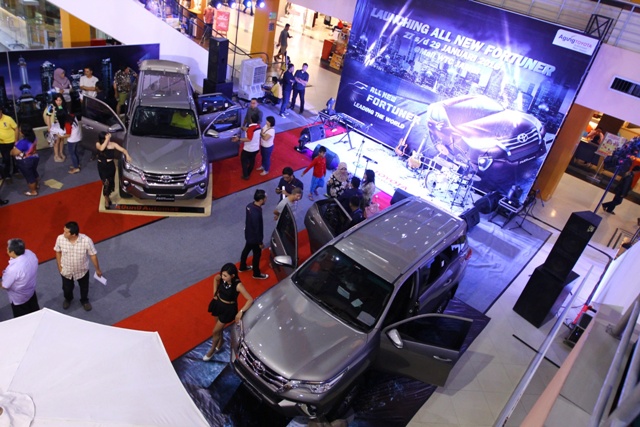 27012016-launching-all-new-fortuner_20160127_220509.jpg