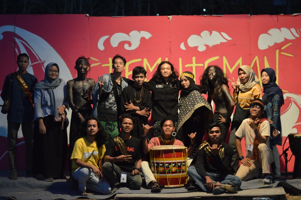 Mahasiswa Jambi Tampilkan Monolog Kopi dalam Temu Teman ke 17