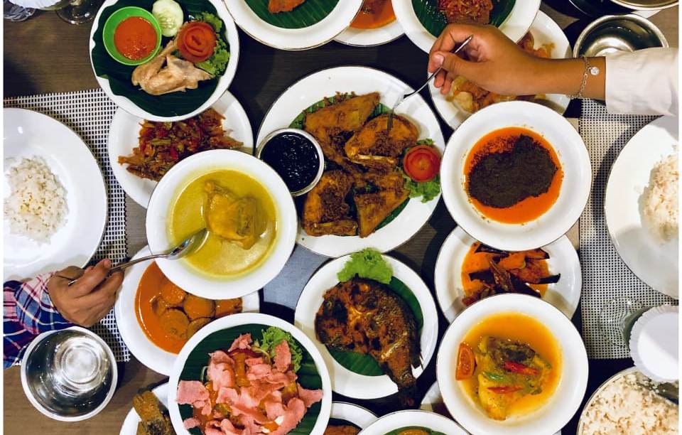 Jagonya Masakan Khas Minang, Restoran Pagi Sore Jambi Sajikan Lebih 50 Menu