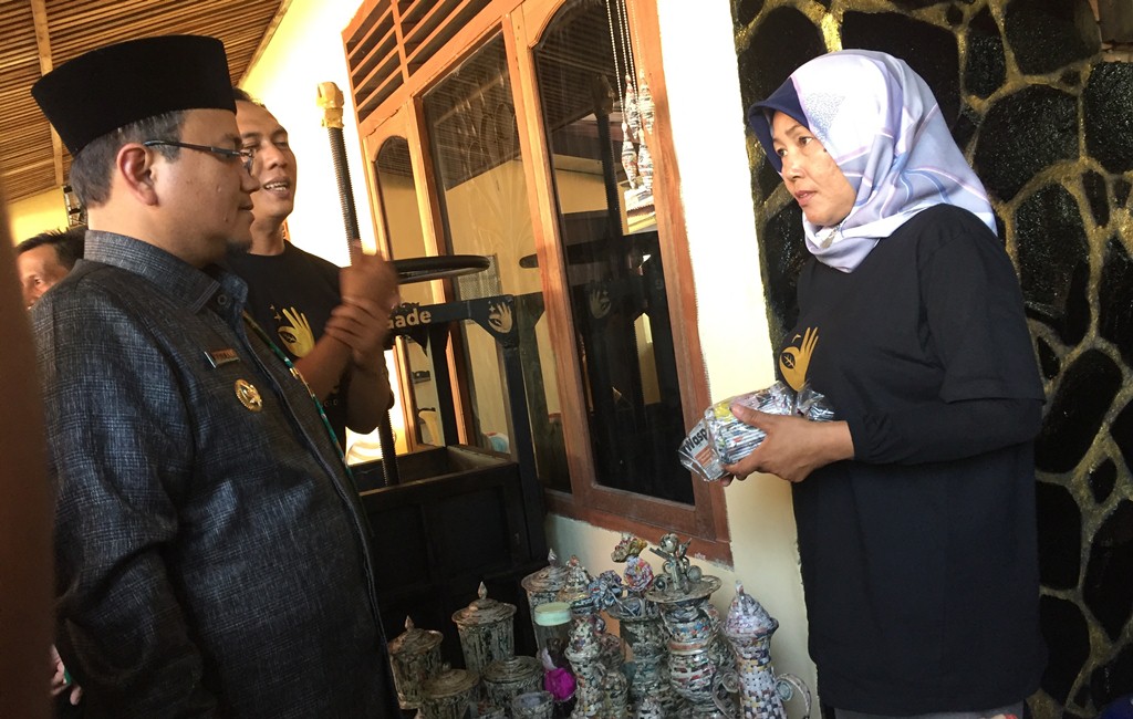 Bank Sampah The Gade Clean and Gold di Kota Jambi, Warga Bisa Tukar Sampah dengan Emas