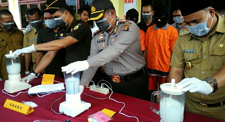 Tangkap Jaringan Narkoba Internasional, Sabu dan Ekstasi Rp 1,5 M Dimusnahkan