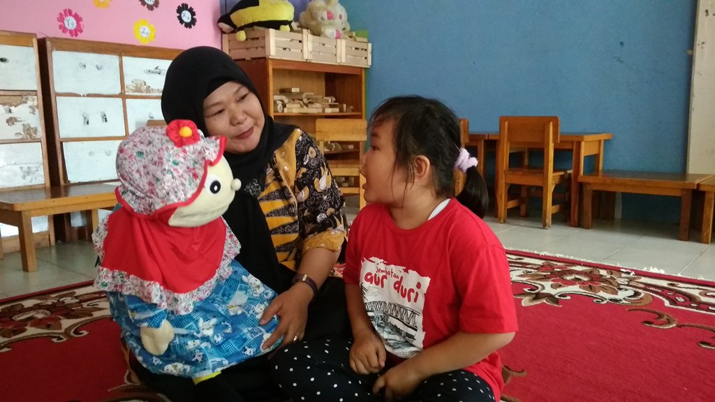 Eratkan Hubungan dengan Anak, Orang tua Bisa Mendongeng dengan Buku Bergambar