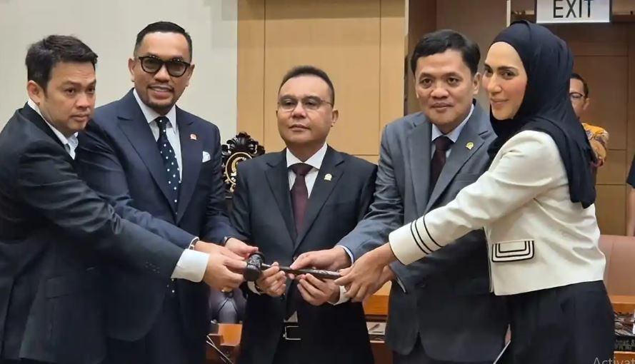 Ahmad-Sahroni-kembali-ditetapkan-Wakil-Ketua-Komisi-III-DPR-RI.jpg