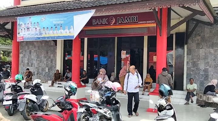 Belum Ada Angka Pasti Kerugian Nasabah Bank Jambi akibat Peretasan Tempo Hari