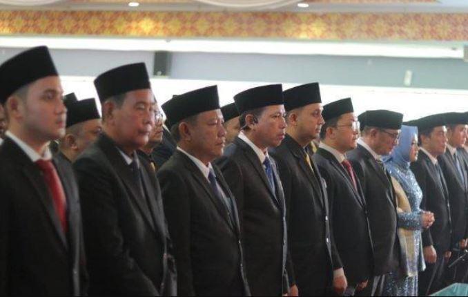 Bisa-bisanya-Puluhan-Anggota-DPRD-Lubuklinggau-Langsung-Gadai-SK-Demi-Gaya-Hidup-Baru-Saja-Dilantik.jpg