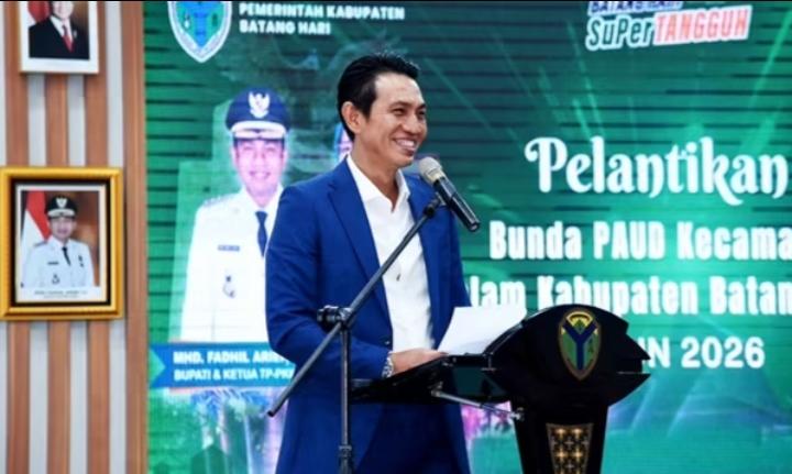 Bupati-Fadhil-Arief.jpg