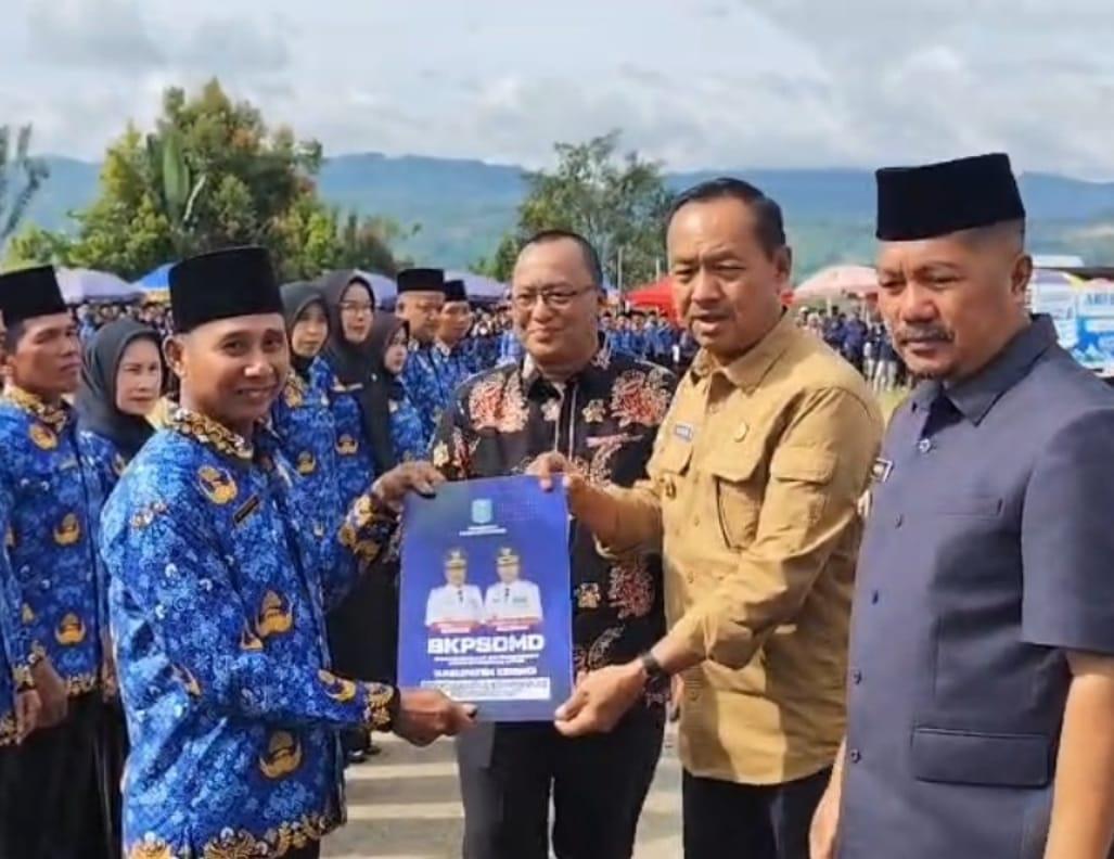 2.733 PPPK Paruh Waktu Kerinci Jambi Terima SK