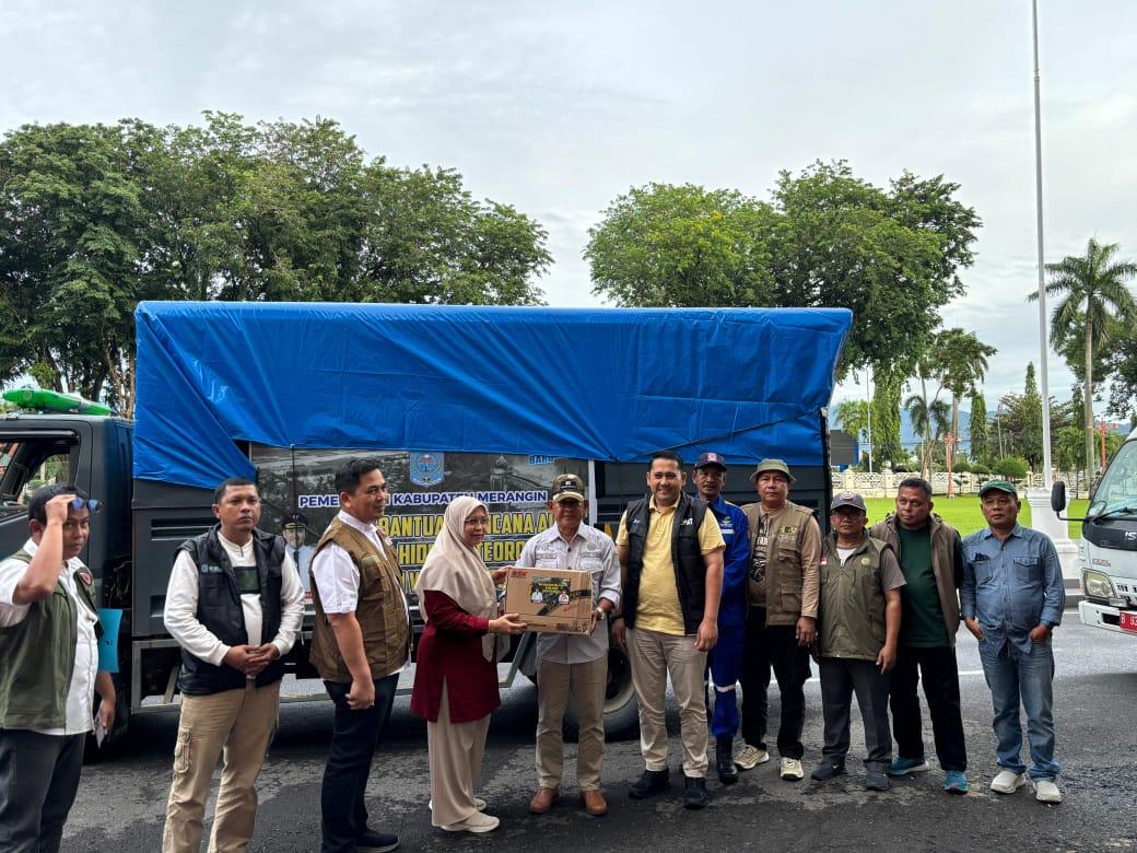 Bupati Merangin Serahkan Bantuan Kemanusiaan untuk Korban Bencana di Sumbar