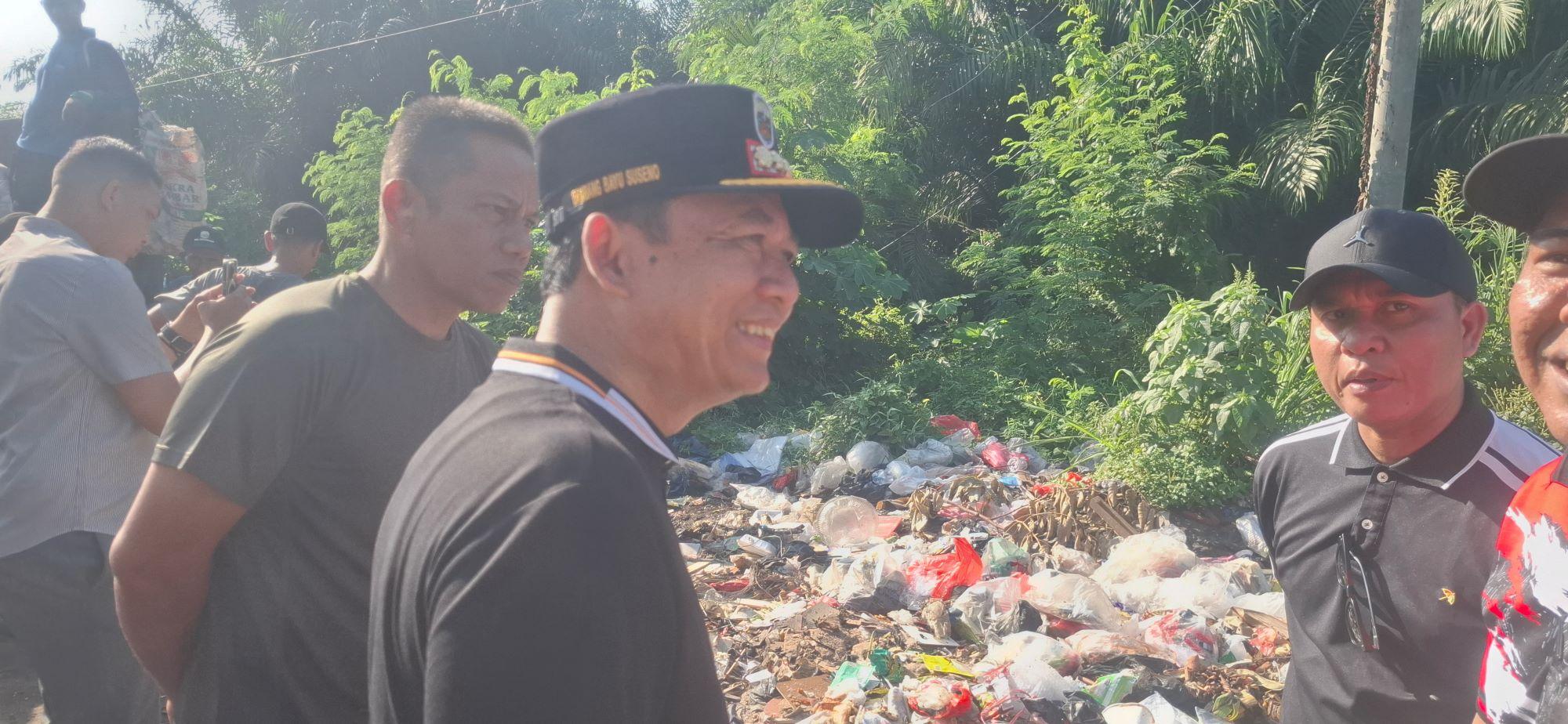 Bupati-Muaro-Jambi-Bambang-Bayu-Suseno-BBS-turun-ke-lapangan-untuk.jpg