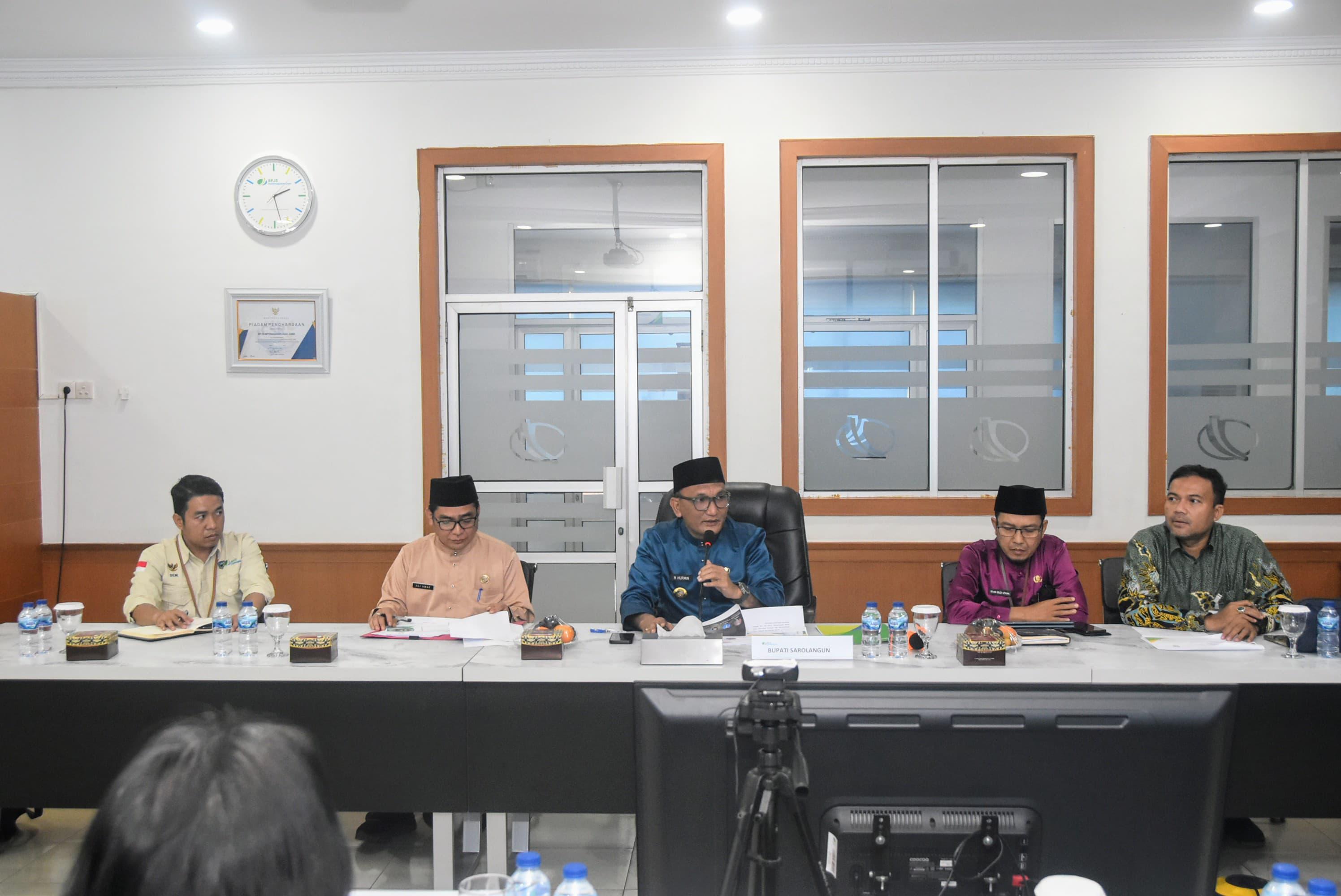 Bupati Sarolangun Paparkan Komitmen Perlindungan Jaminan Sosial Ketenagakerjaan di Paritrana Award