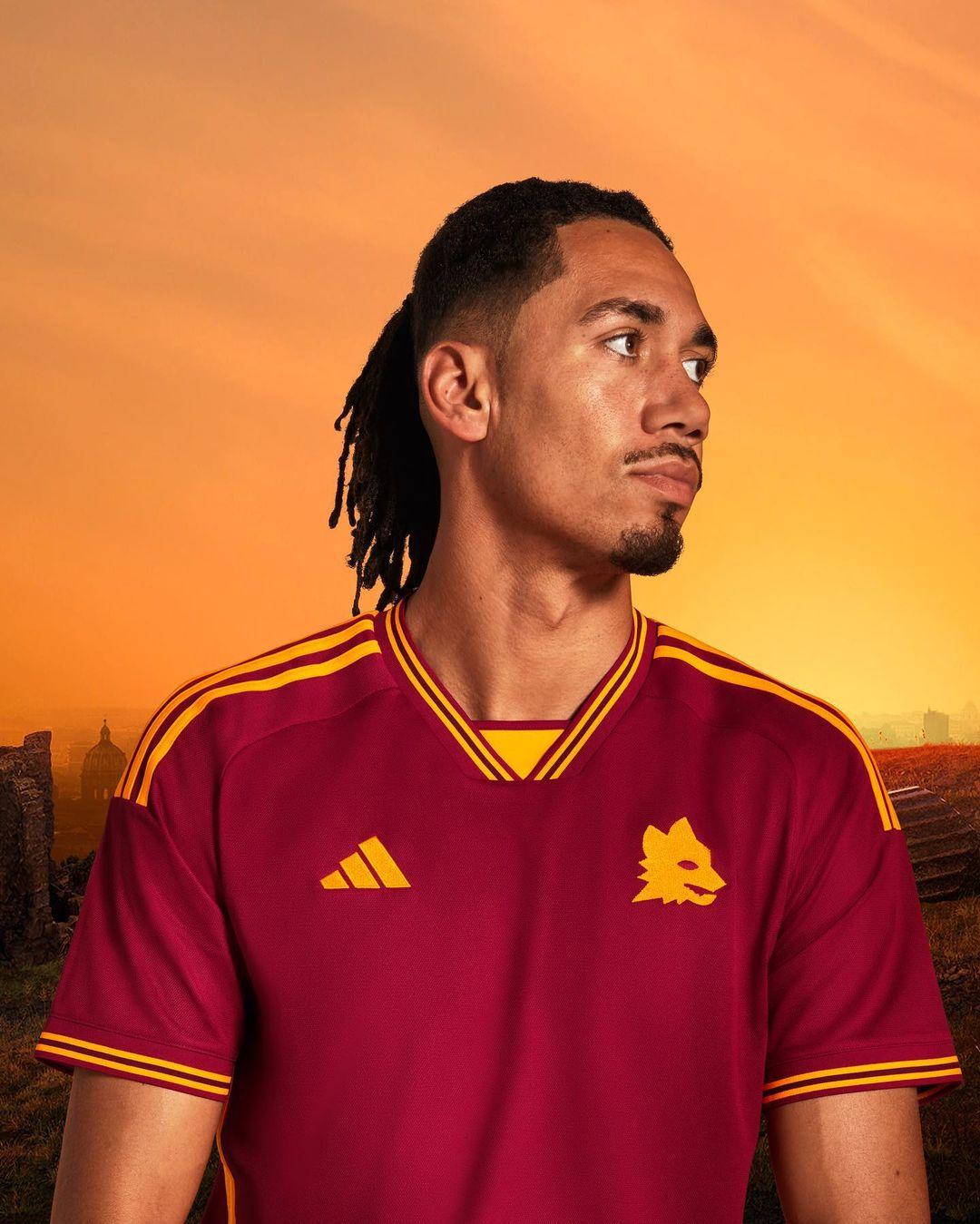 Chris Smalling Tinggalkan AS Roma dan Gabung Klub Arab Al-Fayha