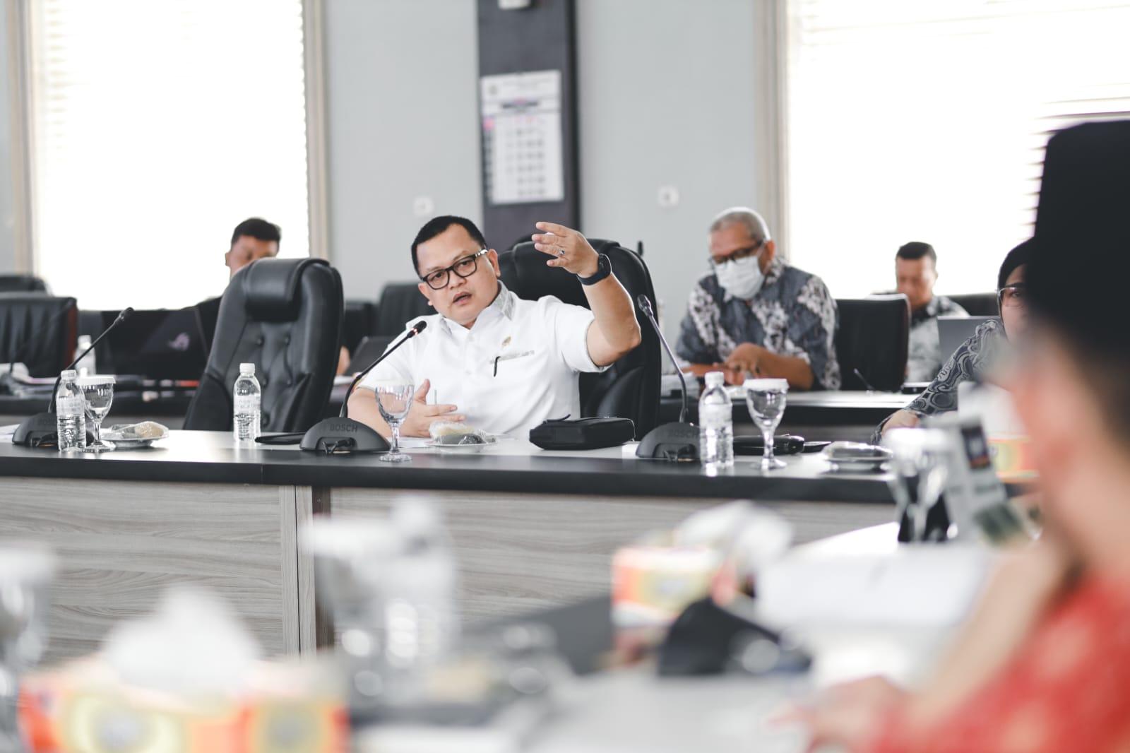 Dewan Minta TAPD Pemprov Jambi Menetapkan Target Perhitungan PAD Tepat Sasaran