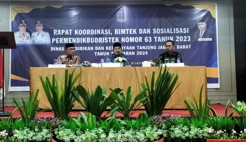 Disdik-Tanjab-Barat-Gelar-Bimtek-Sosialisasi-Permendikbudristek-Nomor-63-Tahun-2023c.jpg