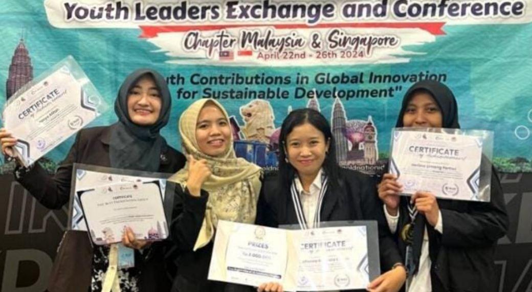 Dua Mahasiswa UNJA Raih Juara Best Presentation dan Best Paper di YLEC Malaysia dan Singapura