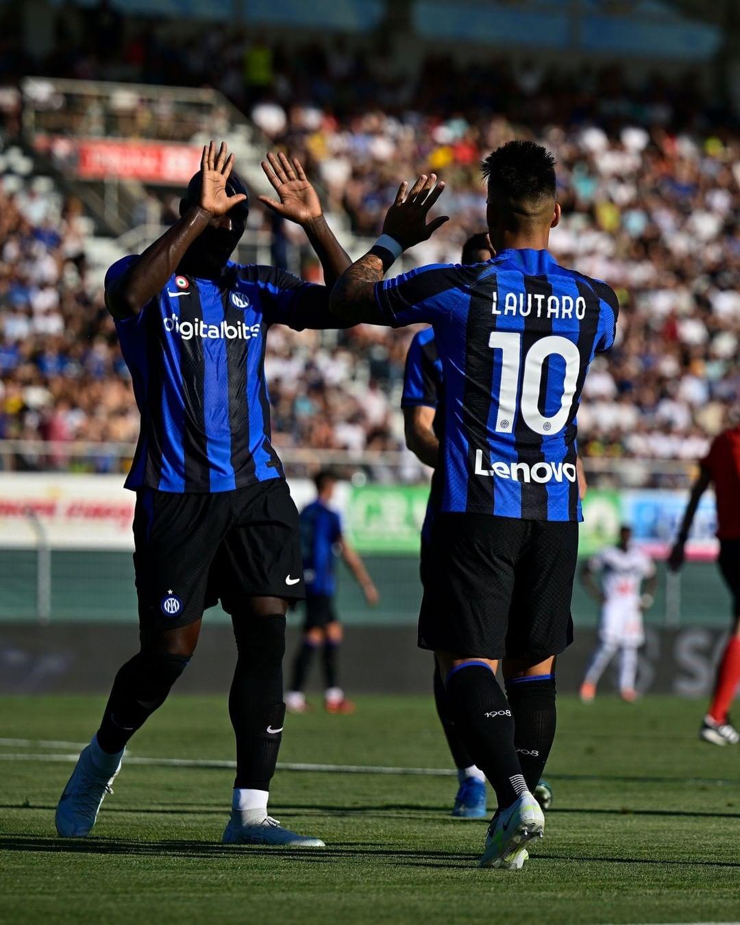 Duet-Lautaro-Martinez-dan-Romelu-Lukaku-di-Inter-Milan-vs-Lugano-13072022.jpg