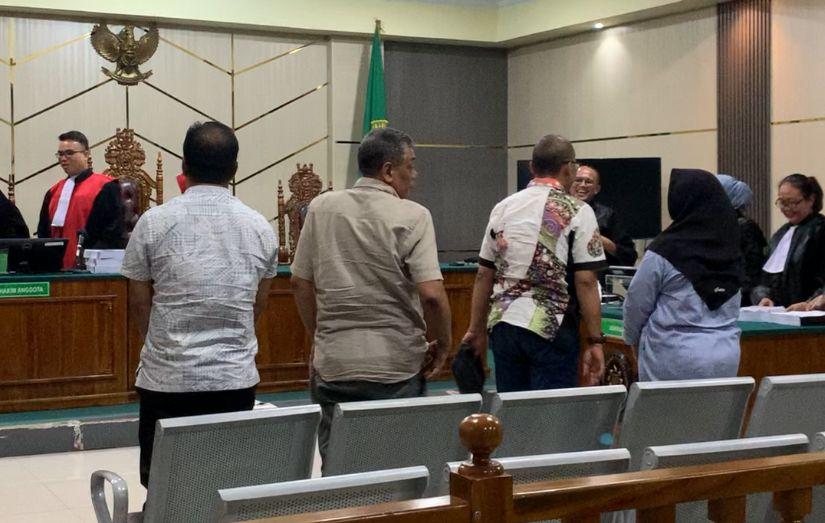 Empat-terdakwa-kasus-korupsi-pengadaan-alat-praktik-SMK-pada-Dinas-Pendidikan-Provinsi-Jambi.jpg