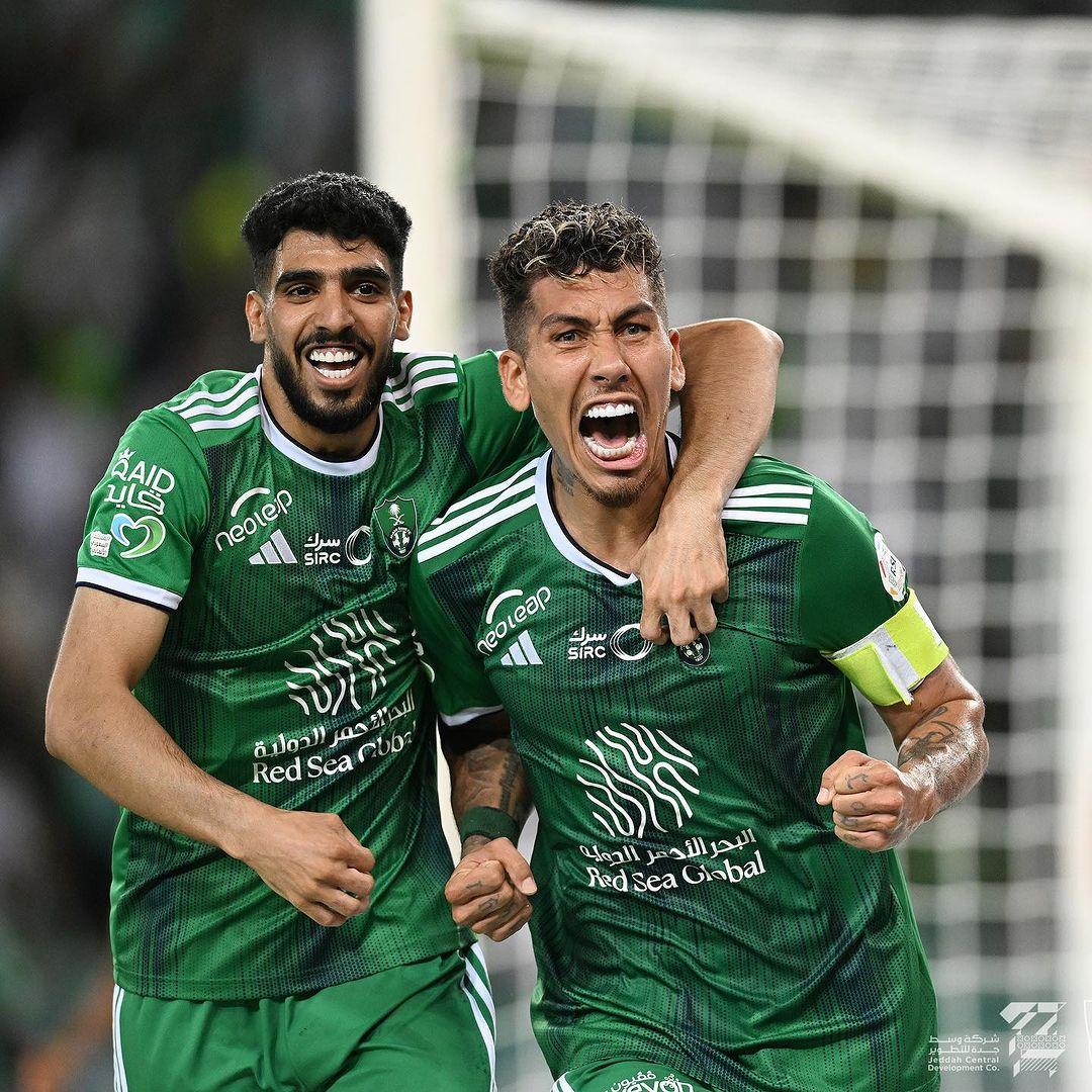 Fahad-Alrashidi-dan-Roberto-Firminho-di-Al-Ahli-16082023.jpg