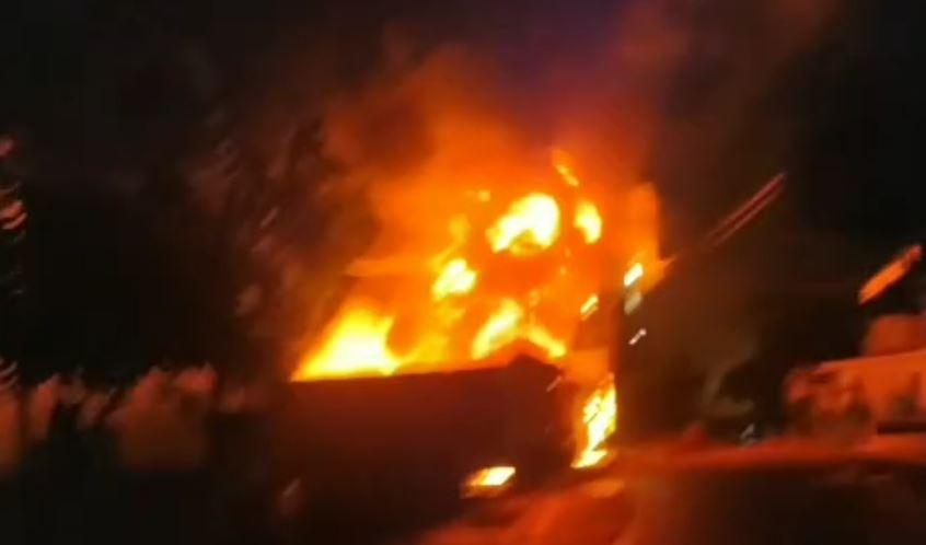 Bawa 6.163 Liter Solar Ilegal dari Bayat, Gudang BBM PT ASR Terbakar di Jambi, Direktur Tersangka - Tribunjambi.com