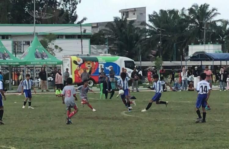 Hujan-yang-mengguyur-Lapangan-Garuda-Alun-alun-Kabupaten-Batang-Hari-pada.jpg