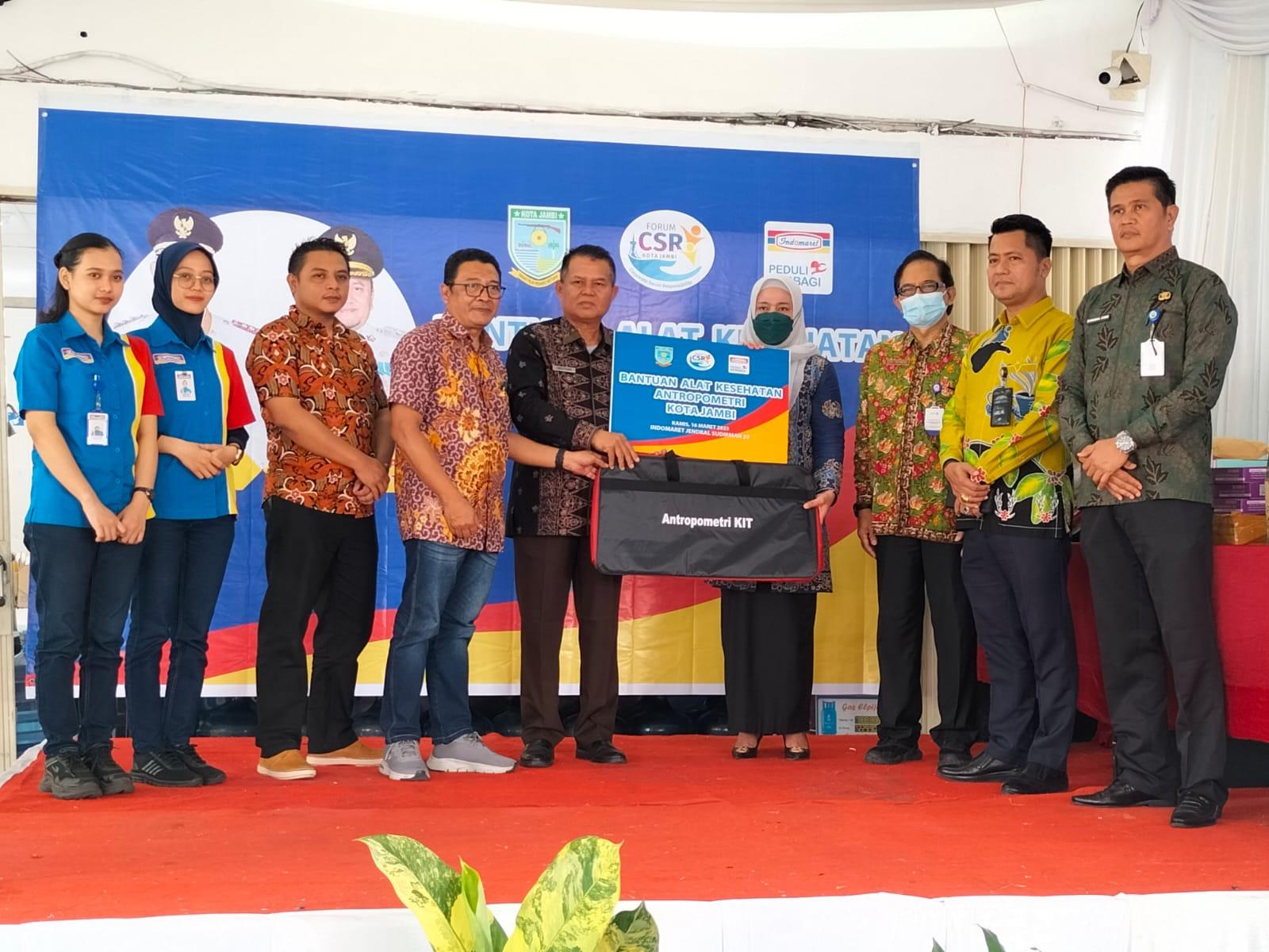 Indomaret Berikan CSR Antropometri pada Pemkot Jambi Demi Mendukung Pencegahan Stunting