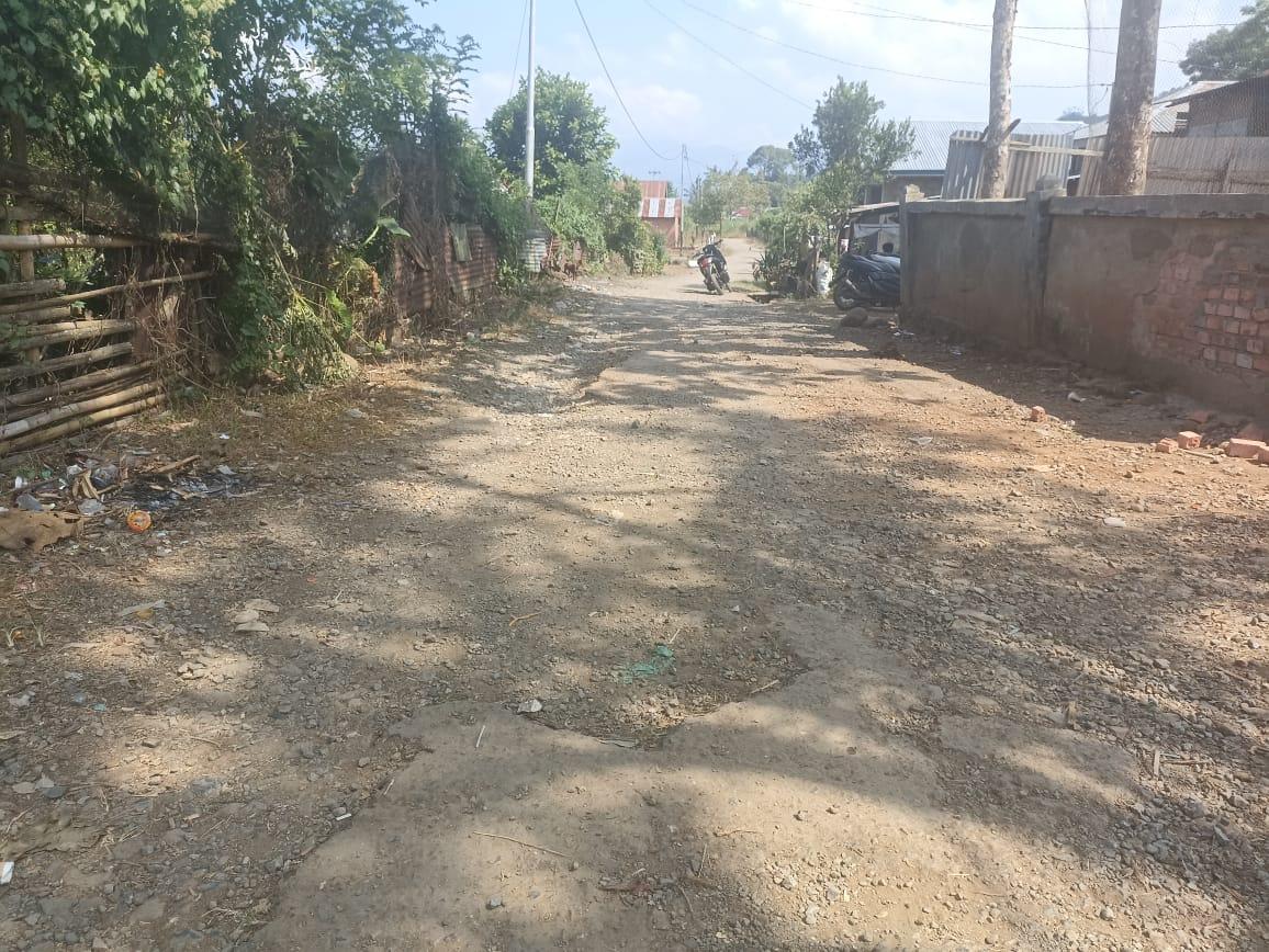 Jalan Rusak Puluhan Tahun di Sako Tamiai Kerinci Tak Kunjung Diperbaiki