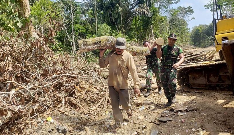 Jalan TMMD Kodim 0415 Jambi Mulai dikerjakan, PUPR Muaro Jambi Segara Usulkan Peningkatan Status
