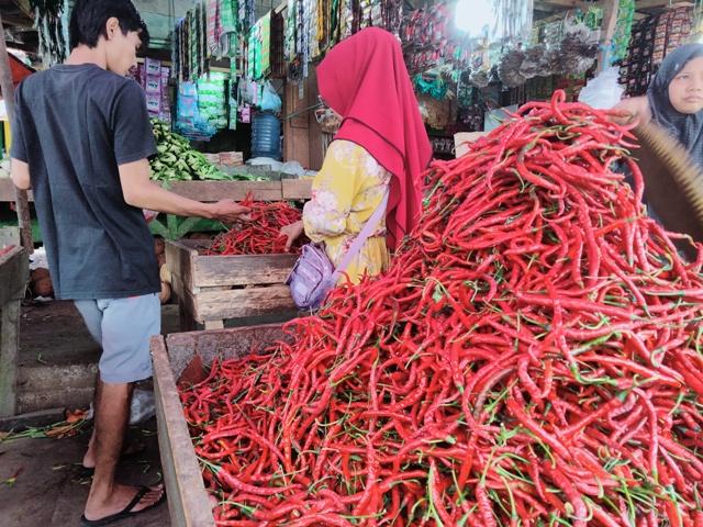 Jelang Puasa Harga Cabai di Pasar Bangko Naik Capai Rp100 Ribu Per Kilogram