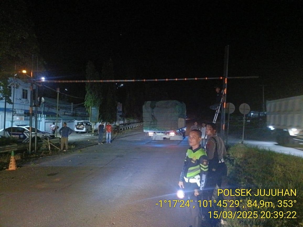 Jembatan-Bailey-Jambi-Sumbar-Dipasang-Portal.jpg