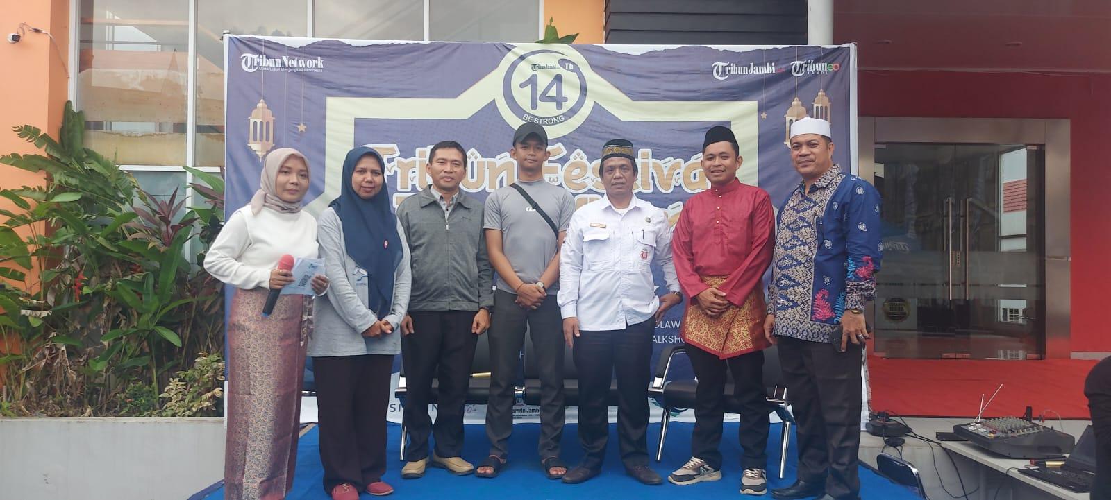 Juri-Lomba-Kompangan-Tribun-Festival-Ramadan.jpg