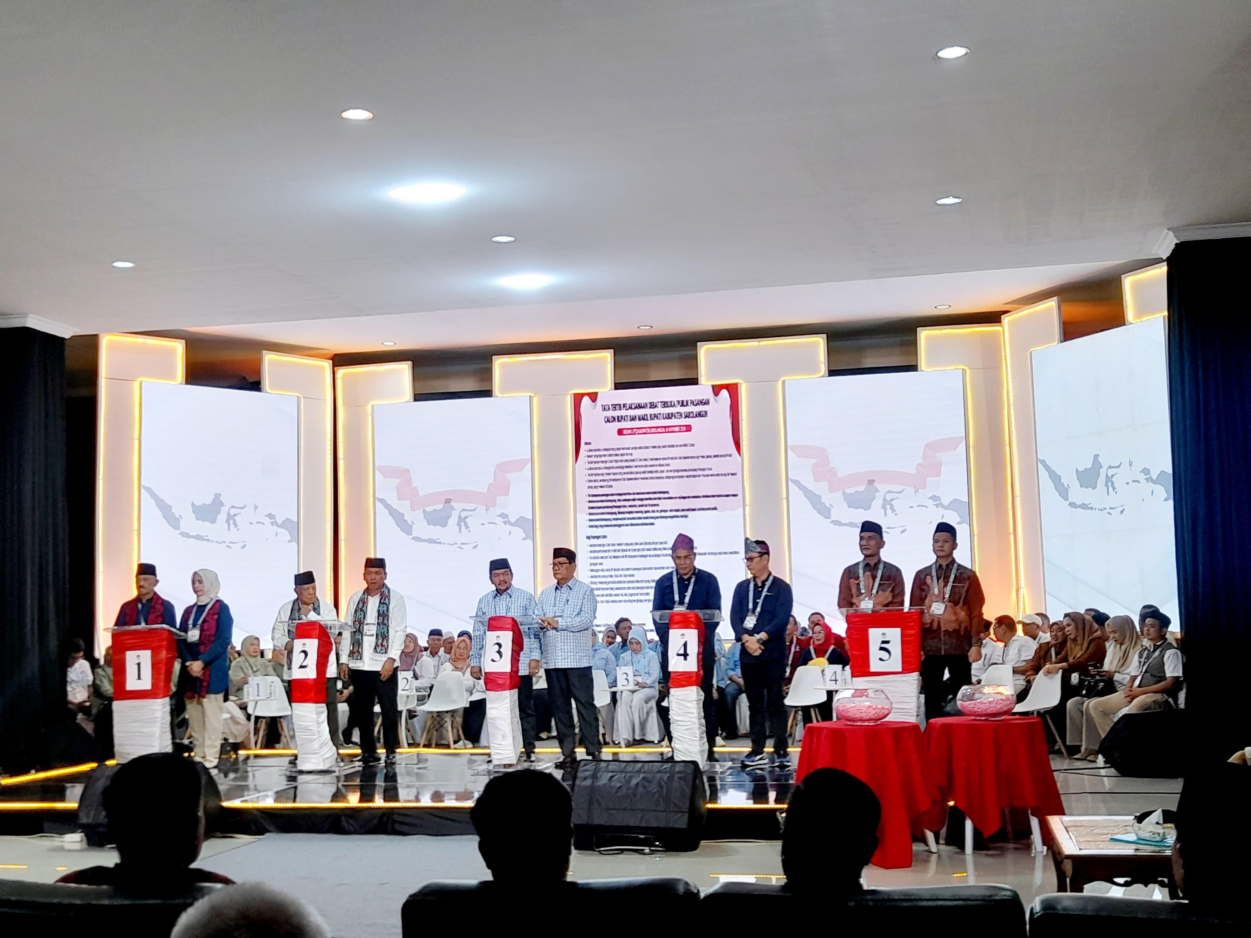 KPU-Sarolangun-Sukses-Gelar-Debat-Lima-Kandidat-Całon-Bupati-Sarolangun.jpg