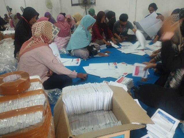 KPU Tanjab Timur Libatkan 200 Orang Lipat dan Sortir Suara Suara DPRD Provinsi Jambi