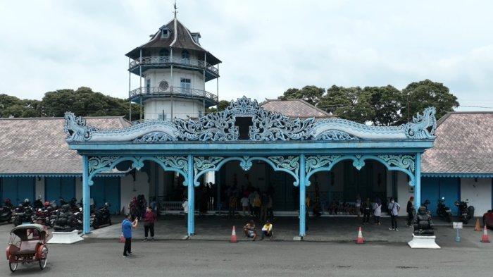 KRATON-SURAKARTA-Penampakan-bagian-dari-Kraton-Surakarta-Hadiningrat.jpg
