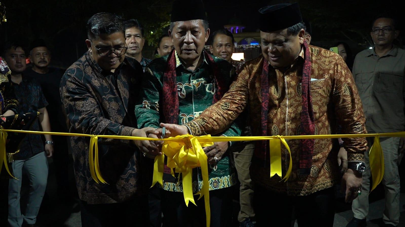 Sekda Dampingi Wagub Sani Buka Festival Kenduri Psko Merangin - Tribunjambi.com