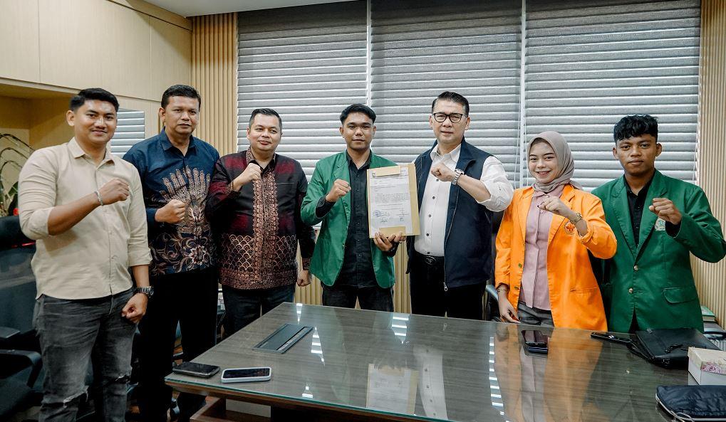 Ketua DPRD Kota Jambi Dampingi Mahasiswa Sampaikan Aspirasi RUU Perampasan Aset ke DPR RI