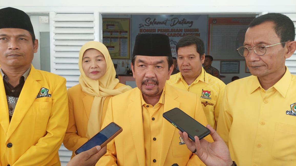 Partai Golkar Sarolangun Daftarkan Bacaleg Pakai Alphard