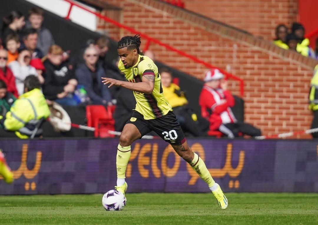 AS Roma Kehilangan Mikautadze, tapi Kejar Lorenz Assignon dari Rennes