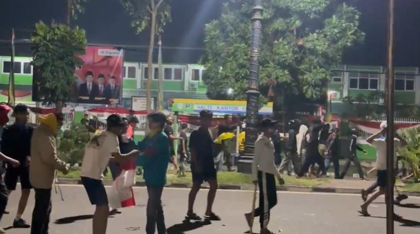 Kabarnya 17 Orang Diamankan Pasca Demo Ricuh di Jambi, Namun Dikembalikan ke Orangtua