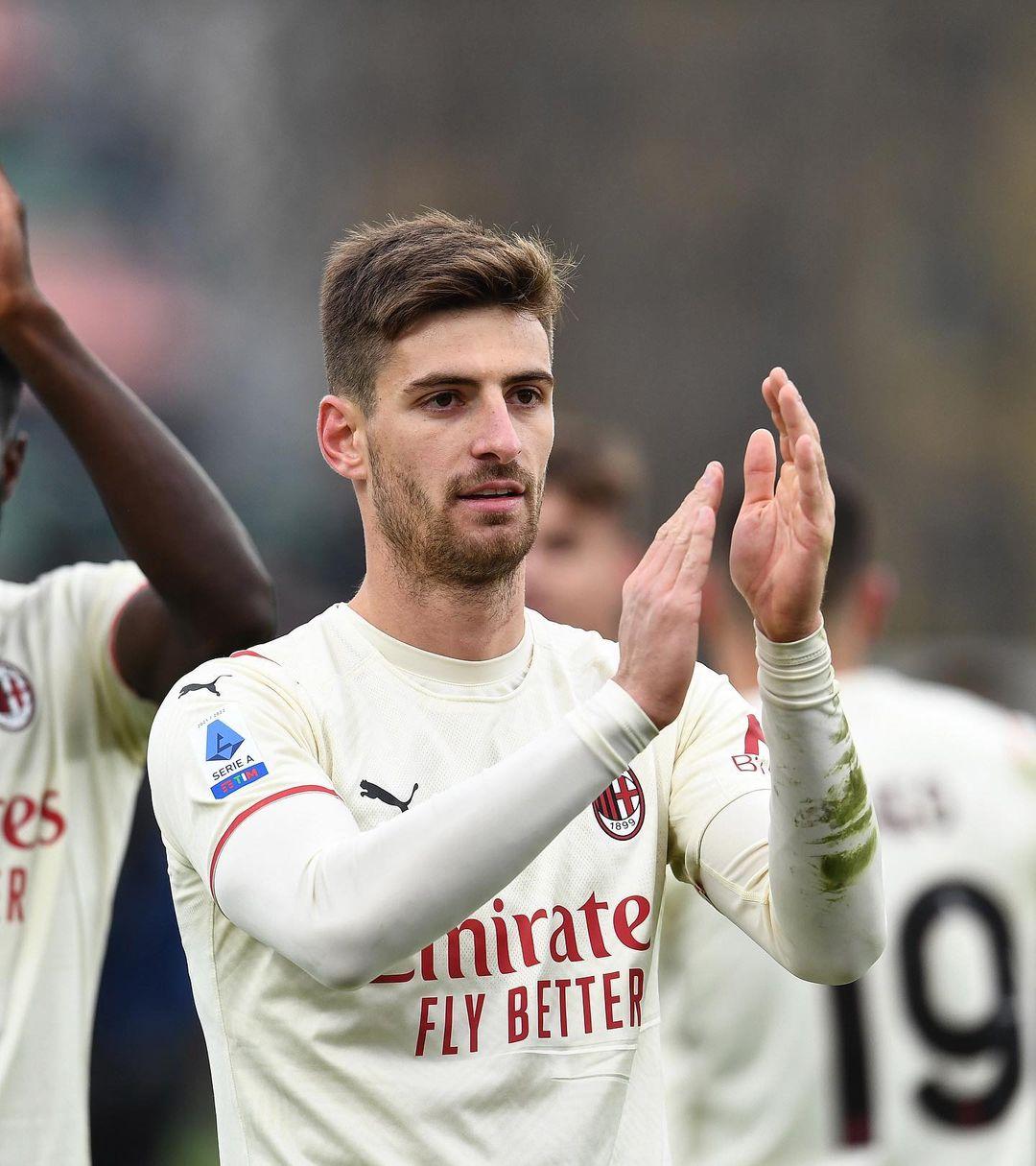 Matteo-Gabbia-bek-AC-Milan-31072022.jpg