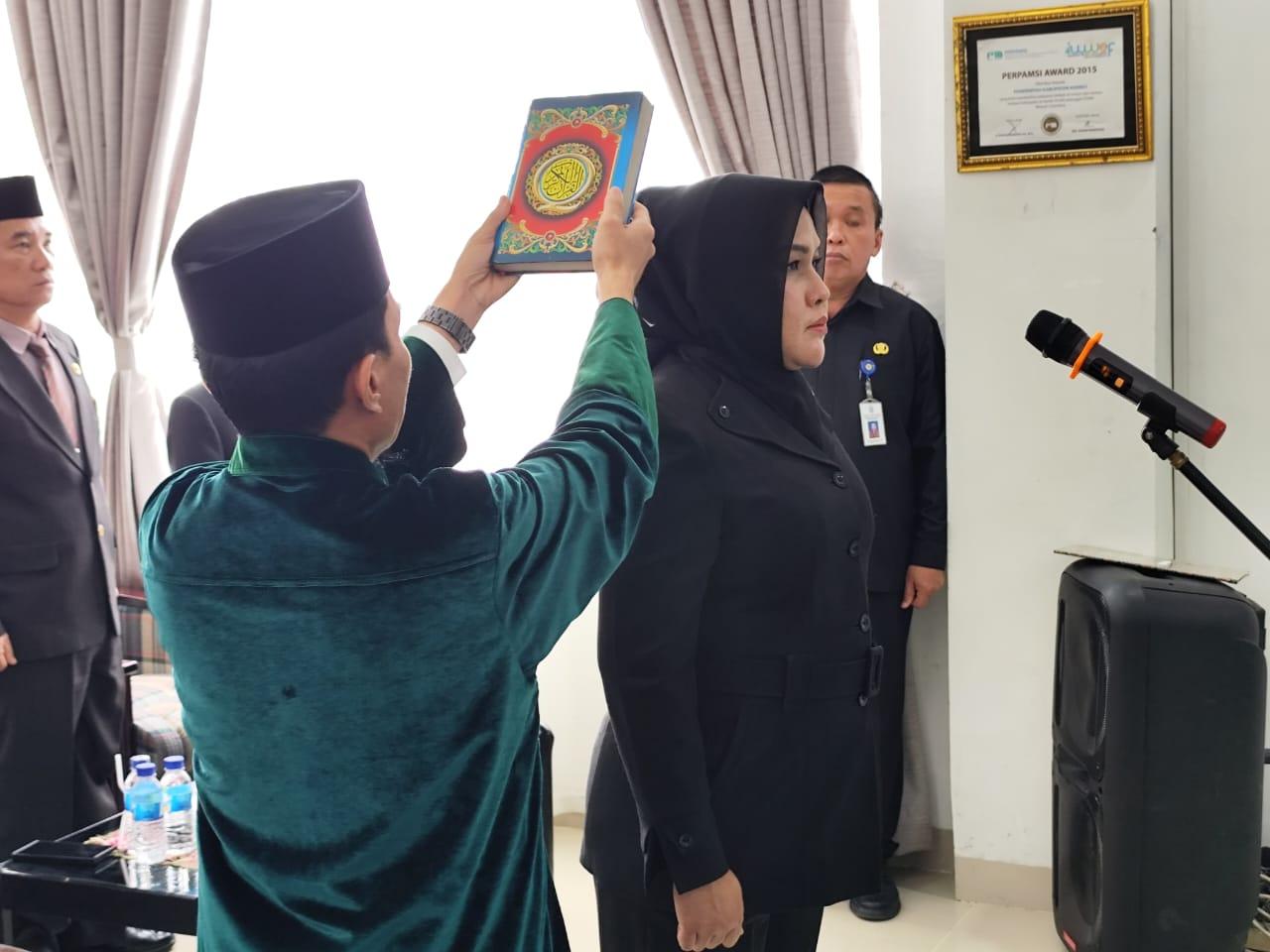 Maya Novefri Resmi Dilantik sebagai Dewan Pengawas PDAM Tirta Sakti Kerinci 2025–2029