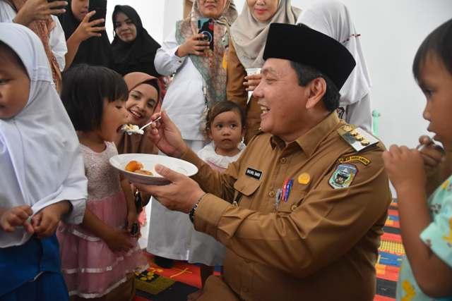Menekan-Resiko-Stunting-Pemkab-Sarolangun-Berikan-Makanan-Tambahan-Gratis-Selama-24-Hari.jpg