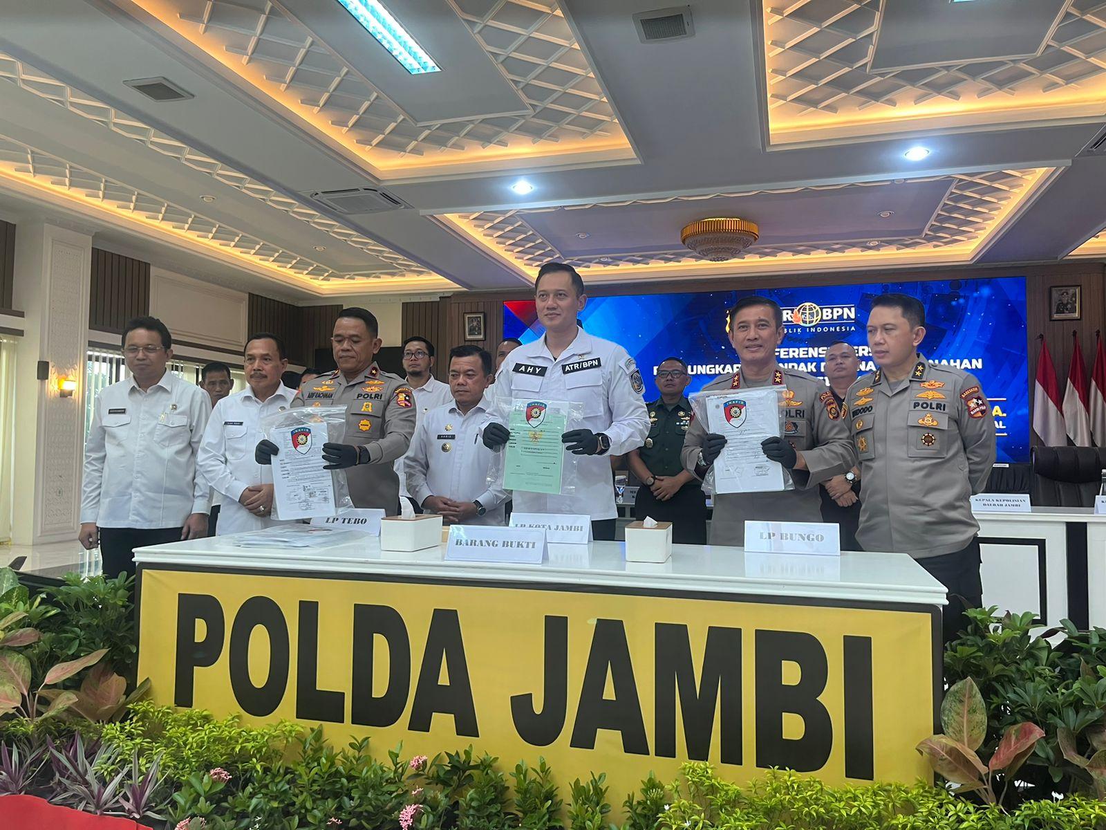 Menteri-ATRBPN-Agus-Harimurti-Yudhoyono-AHY-menyampaikan-kasus-mafia-tanah-di-Jambi.jpg