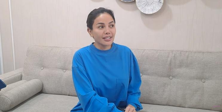 Nikita-Mirzani-Tak-Peduli-lagi-dengan-Lolly.jpg