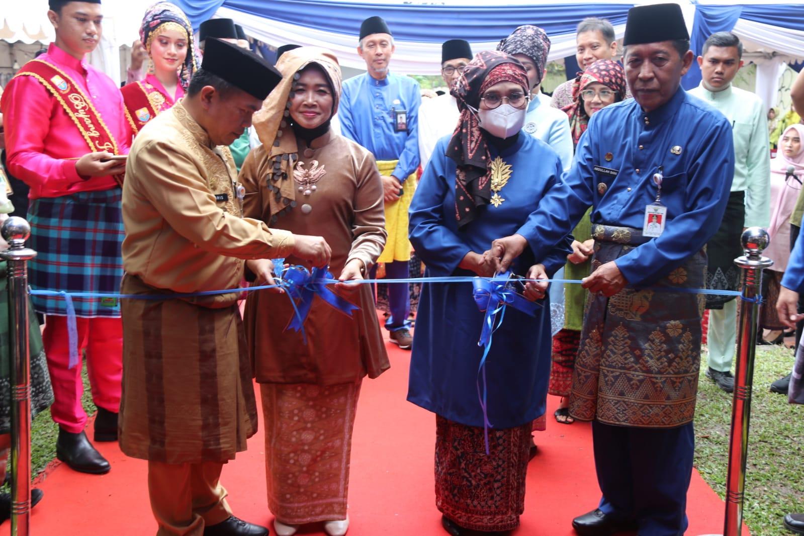 Gubernur Buka Pameran Jambi Mantap Expo Dalam Rangka HUT ke-66 Provinsi Jambi