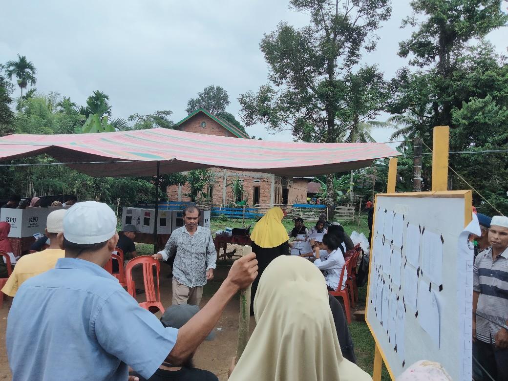 Tidak Memiliki KTP, Masyarakat Batang Asai Kecewa Tidak Bisa Gunakan Hak Pilihnya