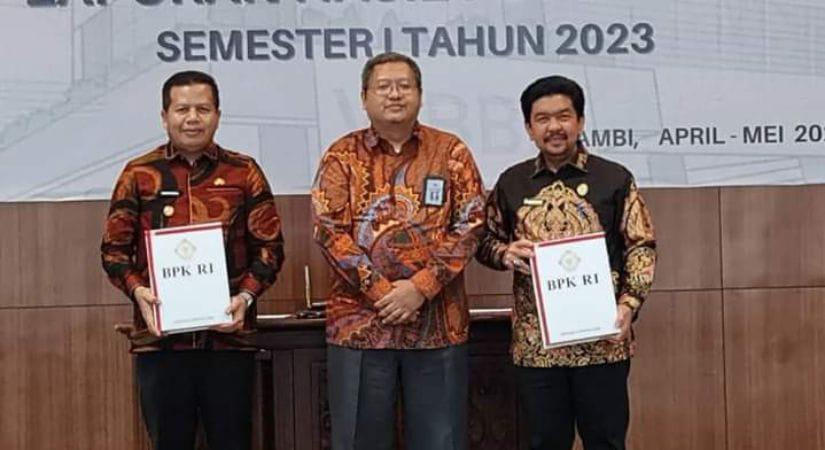 Pemkab Sarolangun Kembali Menerima Piagam Penghargaan Opini WTP