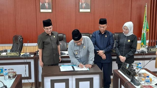 DPRD Kota Jambi Paripurna Laporan Hasil Kerja Banggar KUPA PPAS APBD-P Tahun 2022