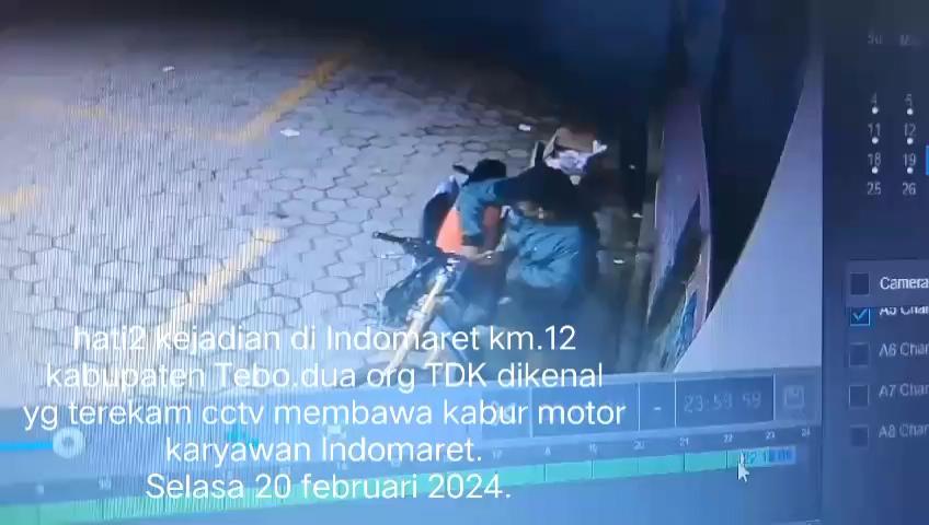 Pencuri-motor-di-indomaret.jpg