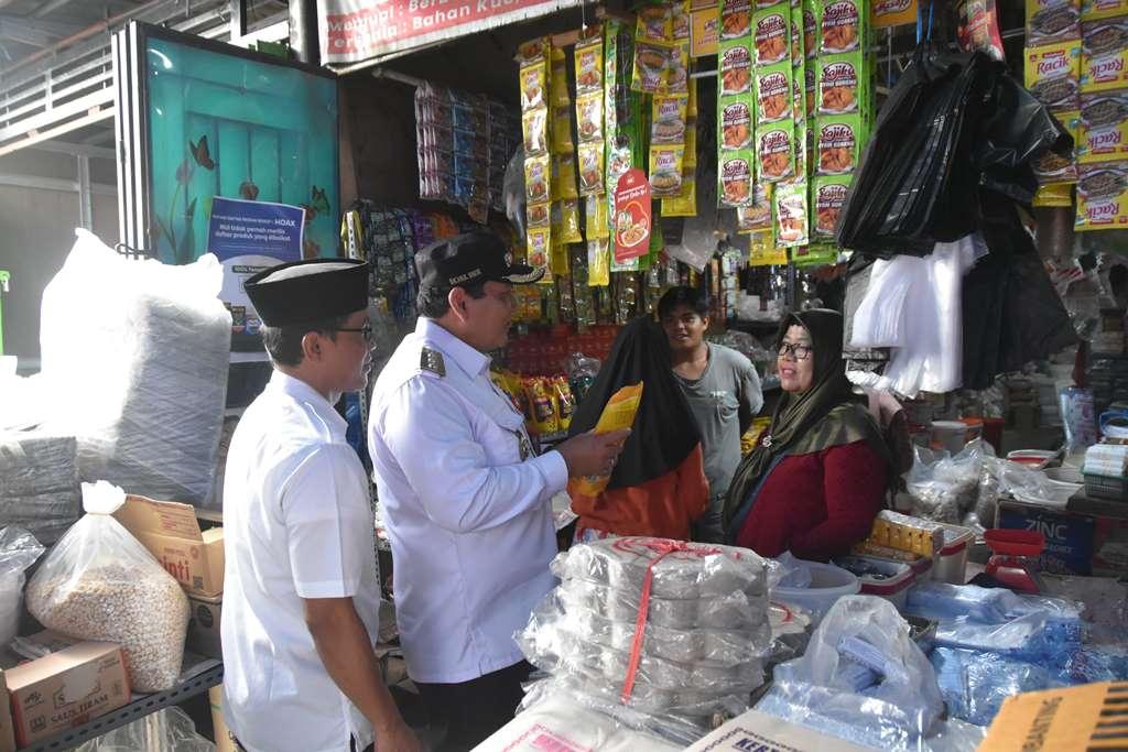 Sidak Harga di Pasar, Bachril Bakri Sebut Harga Sembako di Sarolangun Sudah Stabil